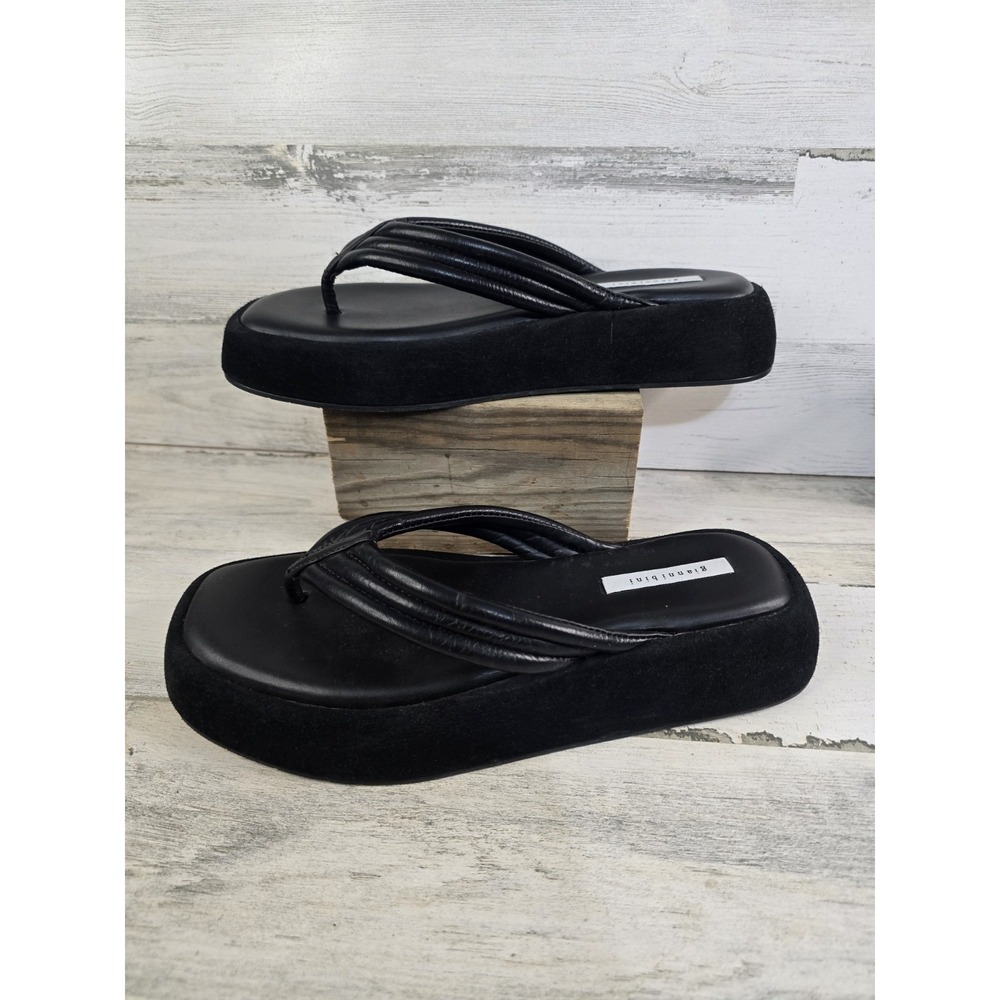 Gianni Bini Women Size 8 Black Leather Padded Platform Thong Sandals 90's‎ Y2K - Picture 2 of 7